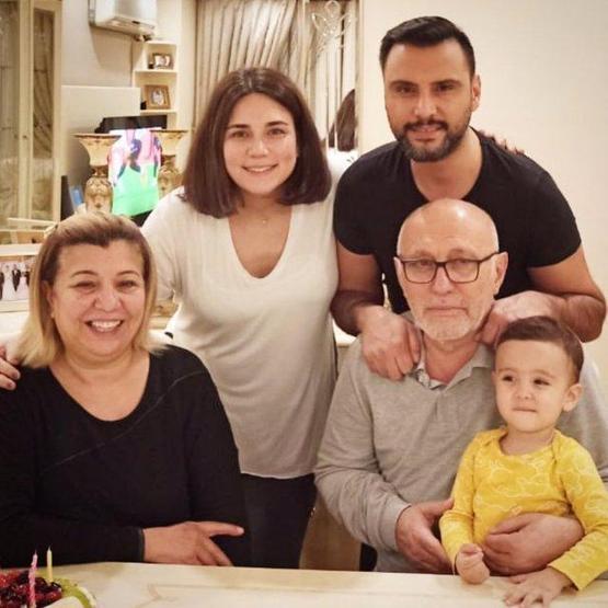 Alişan babasının doğum gününü kutladı: Hep başımızda ol babam