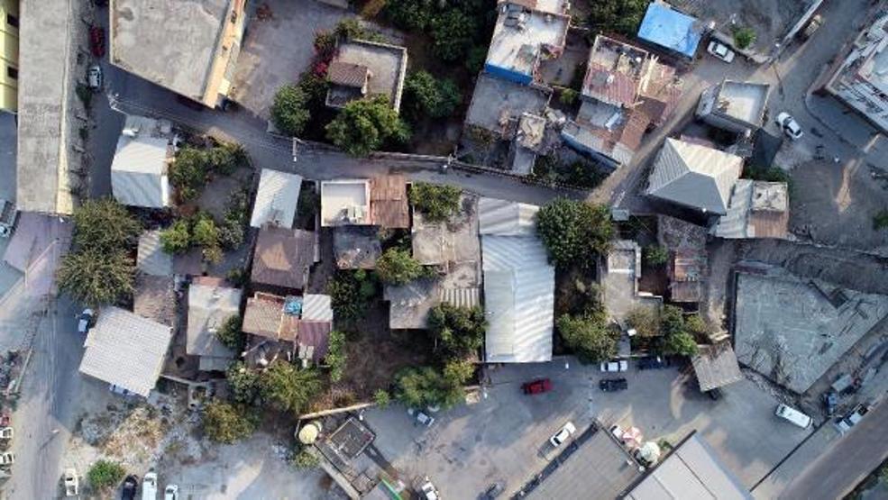 Gizemli evde hareketlilik mahalleliyi huzursuz etti