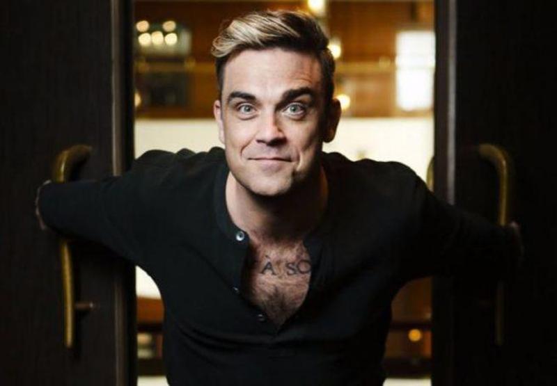 İngiliz şarkıcı Robbie Williams balık diyeti nedeniyle ölümden döndü