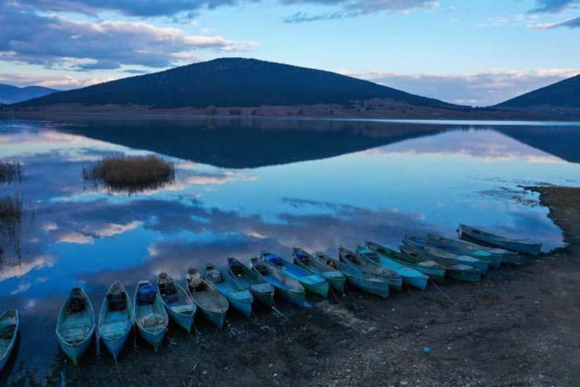 Türkiye’nin yerleşim yeri bulunan tek göl adası