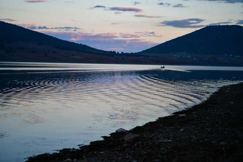 Türkiye’nin yerleşim yeri bulunan tek göl adası