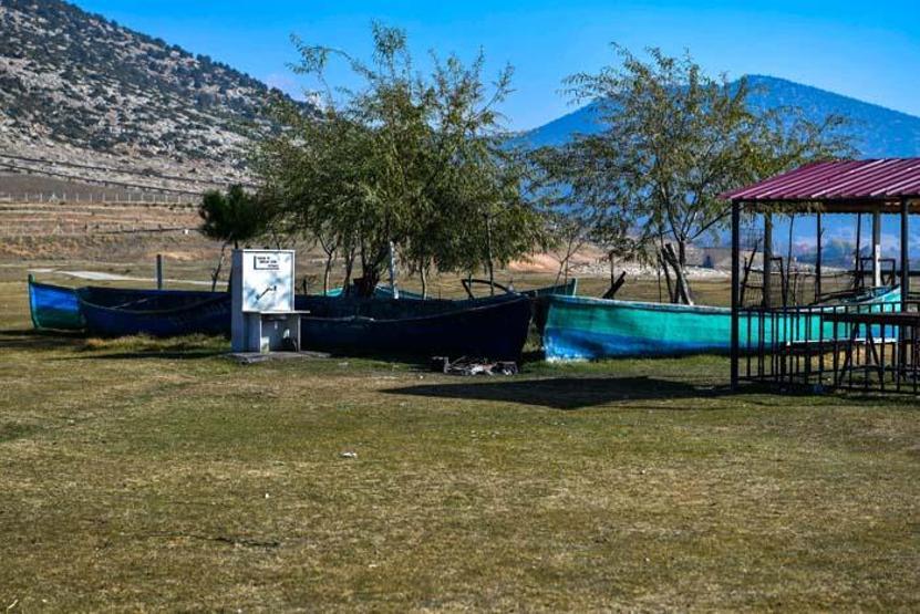Türkiye’nin yerleşim yeri bulunan tek göl adası