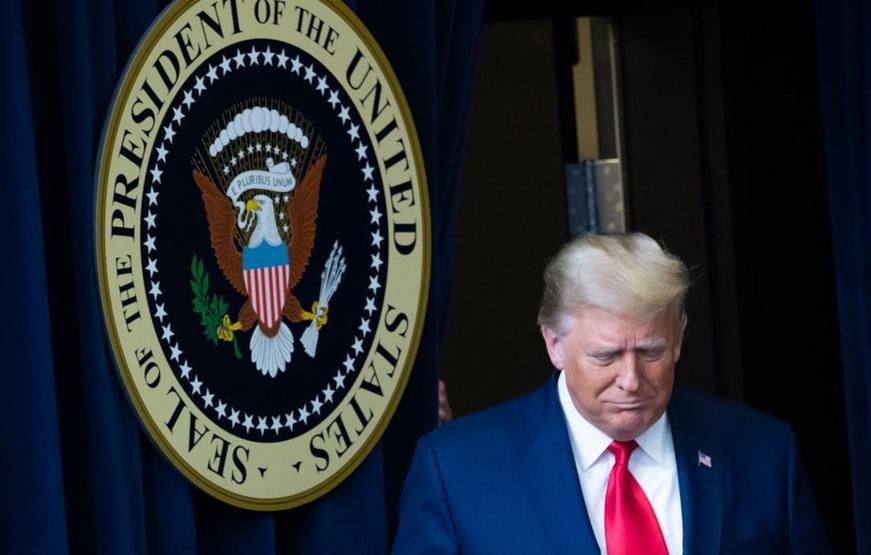 Trumptan Rusya soruşturmasına karışanların da bulunduğu 26 kişiye daha özel af