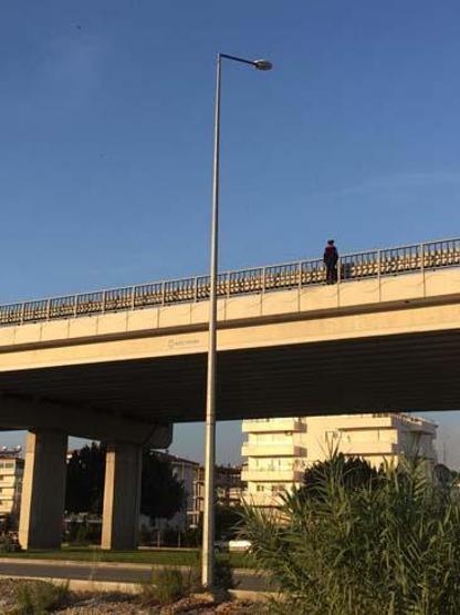 Antalyada motosiklet kazası Oğlunu öldü sanan baba fenalık geçirdi