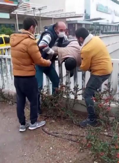 İntihara kalkışan adamı Gel çay içelim diyerek ikna etti
