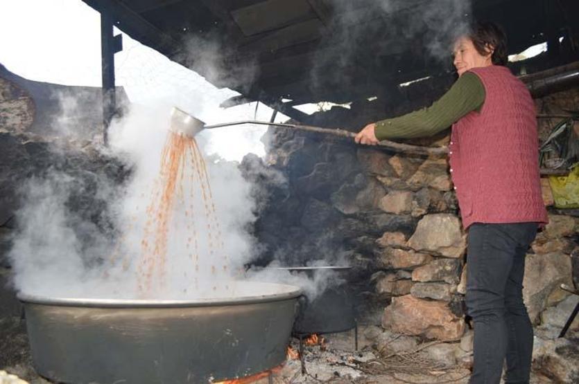 Bir kaşığında bile sayısız faydası var Koronavirüsten korunmak için talep patladı