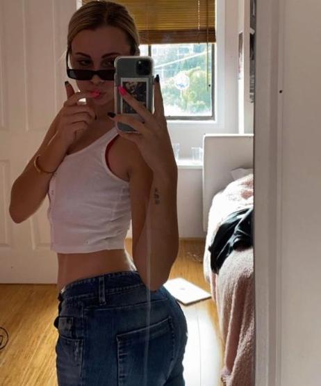 Avusturyalı tenisçi Angelina Graovac, çıplak görüntülerini satıyor