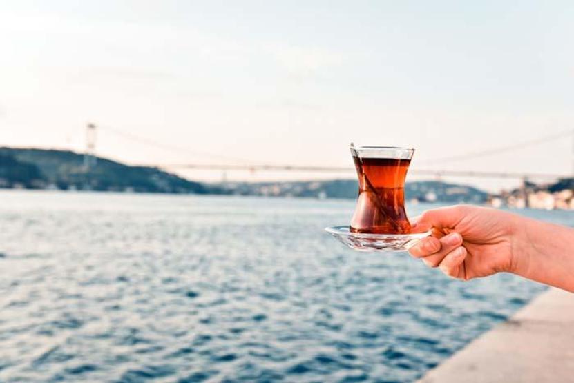 Çay şekerli mi içilir, şekersiz mi tartışmasına Erzurumdan yöresel cevap