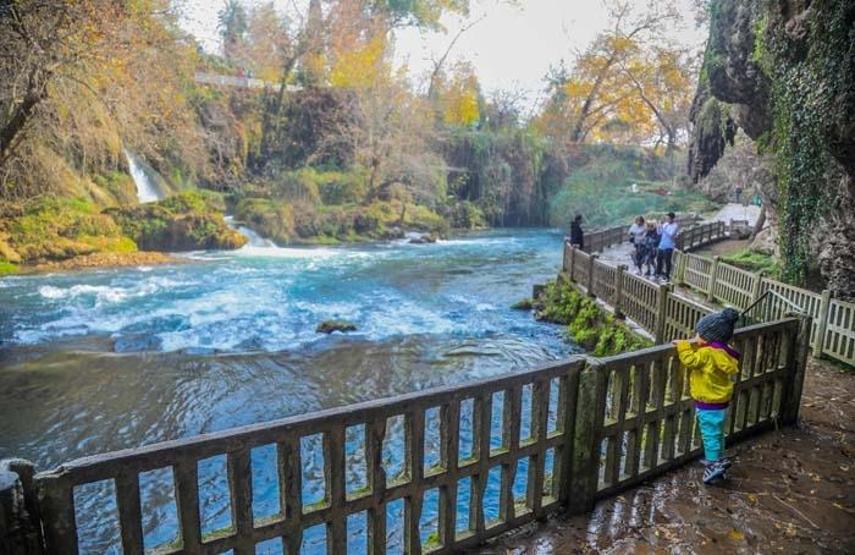 Antalyanın içinde doğa harikası bir yer Saatlerce izledim, ruhum dinlendi
