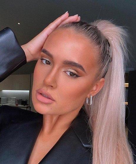 Molly-Mae Hague kendisiyle ilgili bir gerçeği takipçilerine anlattı