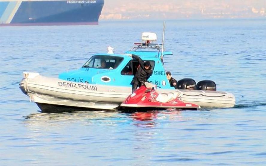 Denizde kaybolan genci arama çalışmaları devam ediyor