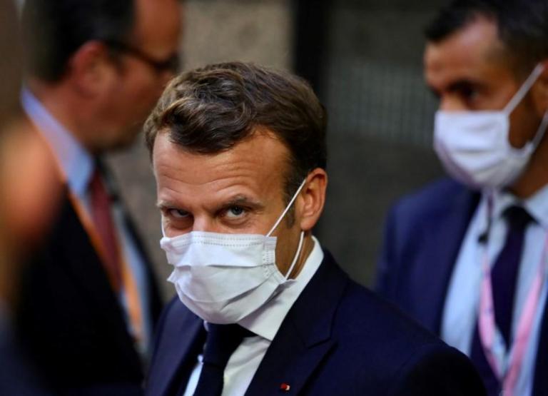 Emmanuel Macron ve eşi Brigitte Macron çiçek masraflarıyla gündemde