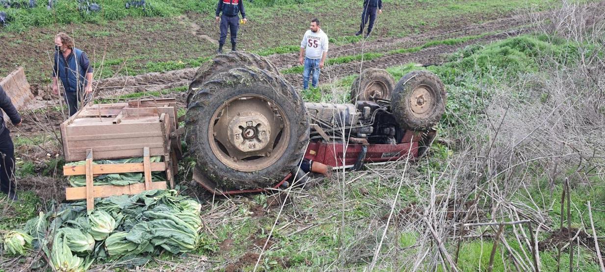 Traktörün altında kalan baba ile oğul hayatını kaybetti