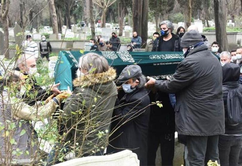 Cenazede gözyaşları sel oldu İsmail Soyberk son yolculuğuna uğurlandı