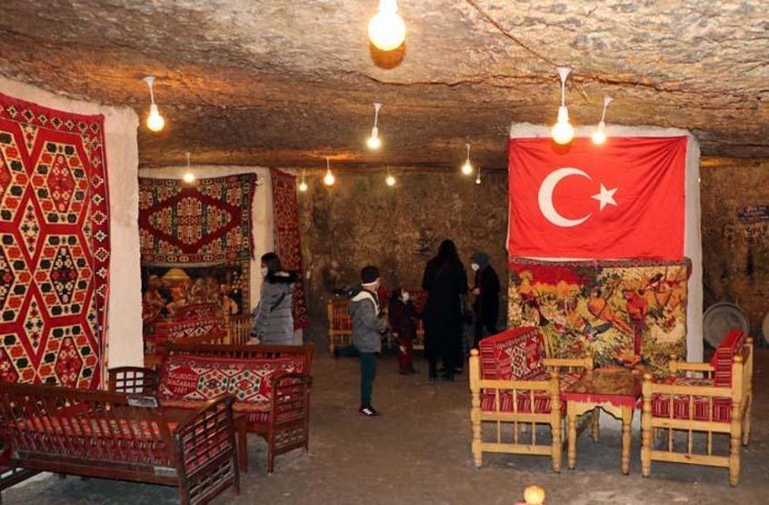 Doğal ısısı değişmeyen 500 yıllık mağara ilgi çekiyor