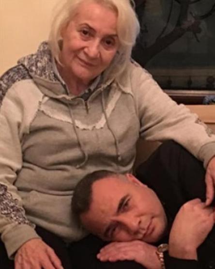 Sabina Toziyadan üzücü haber Ameliyat oldu