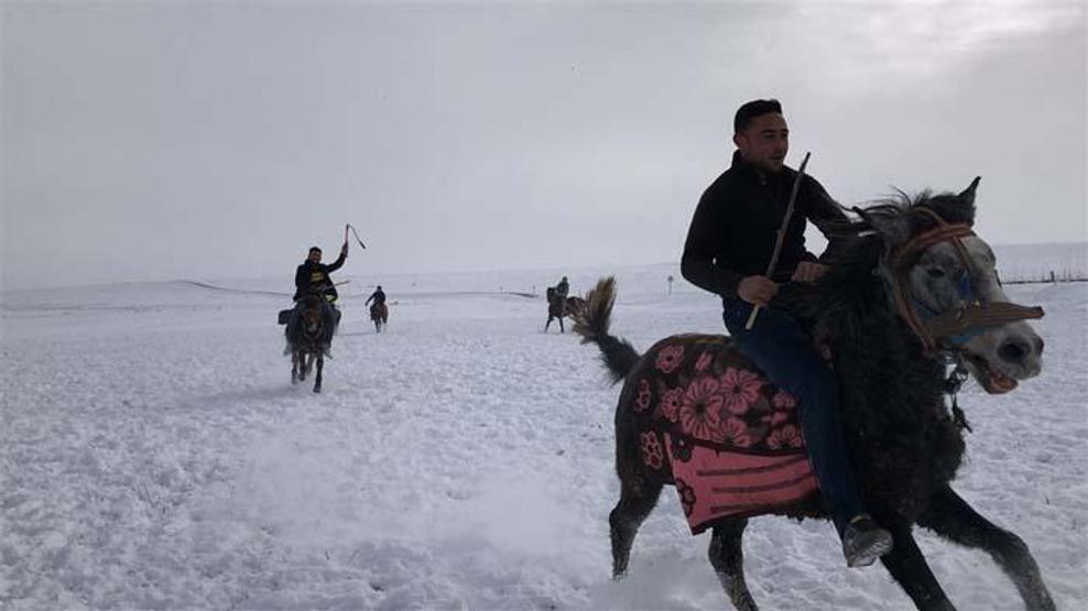 30 santimetre karda cirit şovu