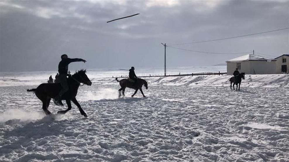 30 santimetre karda cirit şovu