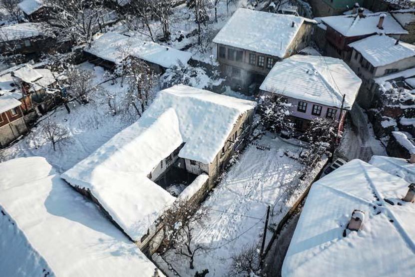 Bursanın yedi asırlık Osmanlı köyünden nefes kesen manzaralar