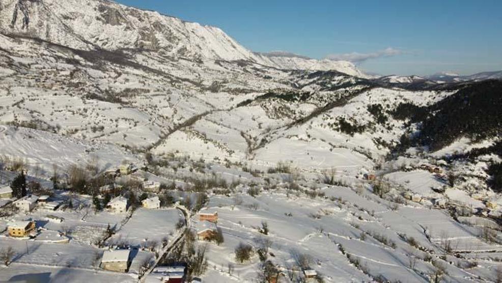 Karla kaplı milli park havadan görüntülendi