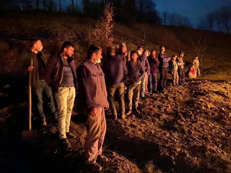 3 ay önce inşa edilen ağıl, yangında küle döndü