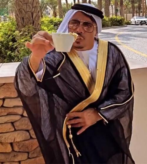 Nusretin 10 güzelle Dubaide kahve içti Sosyal medyayı salladı