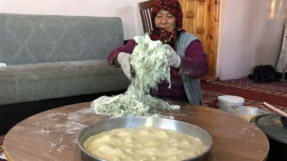 Şifa niyetine tüketiyorlar Kış aylarınızın vazgeçilmezi; Göğermiş peynirli Kars ketesi
