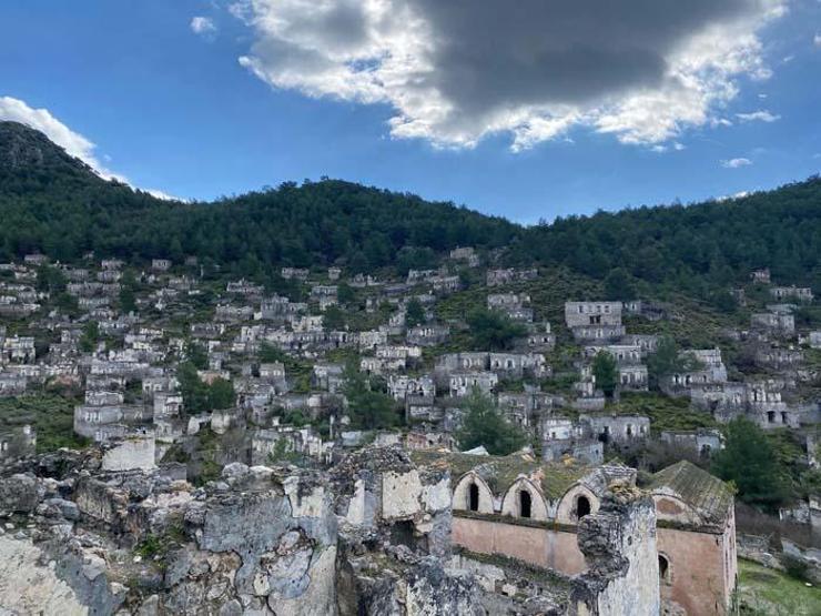 Hayalet Köy hayran bırakıyor Burayı gördüklerinde çok şaşırıyorlar