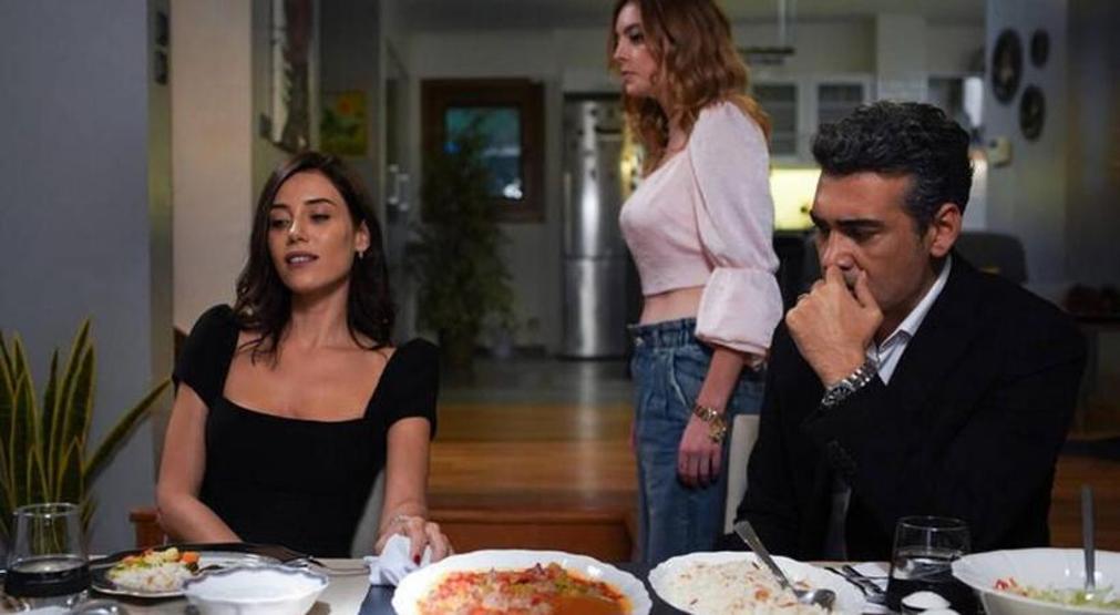 Sadakatsizin Derini Melis Sezen: Cansu Dere tokadı muhteşem karşıladı