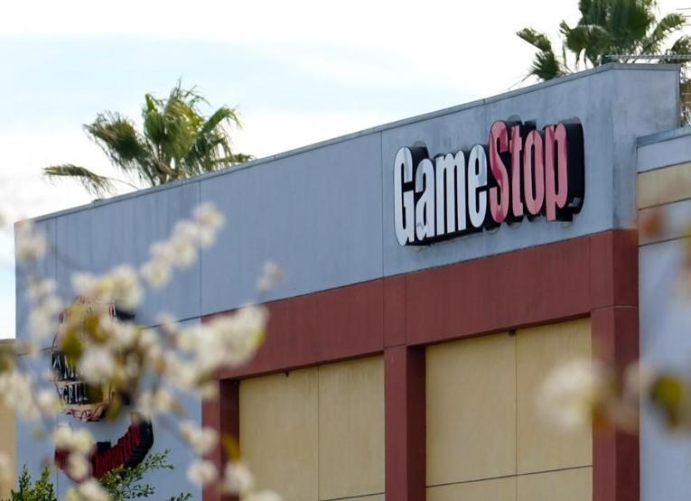GameStop: Küçük balığın büyük balığı yeme öyküsü
