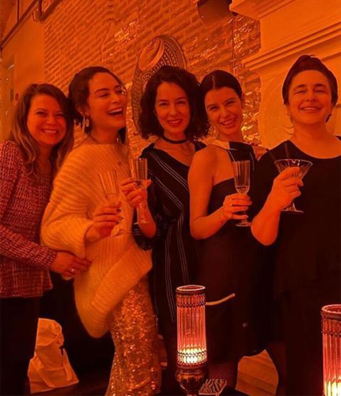 Beren Saat, Kenan Doğulu ile 9. tanışma yıl dönümünü kutladı