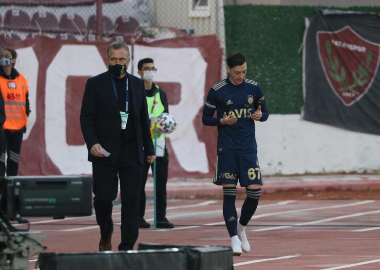 Fenerbahçe son dakika haberleri: Mesut Özil heyecandan yerini şaşırdı