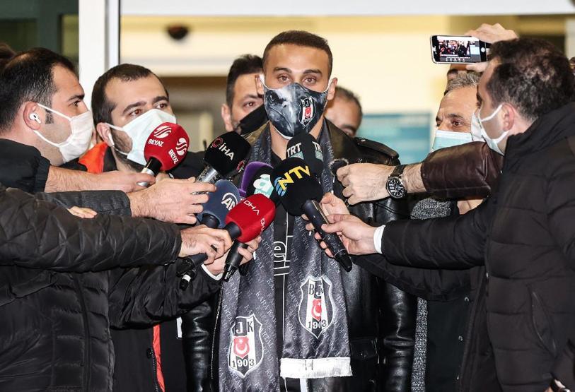 Son dakika... Cenk Tosun Beşiktaş için maaşında indirime gitti
