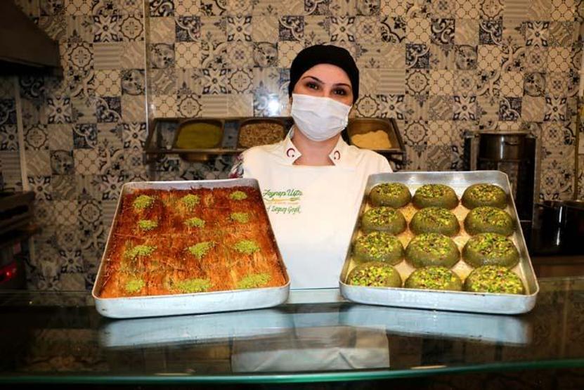 Bu işi öğrenmek için evini sattı Adananın tek kadın künefe ustası: Başaramazsın diyenlere örnek oldum