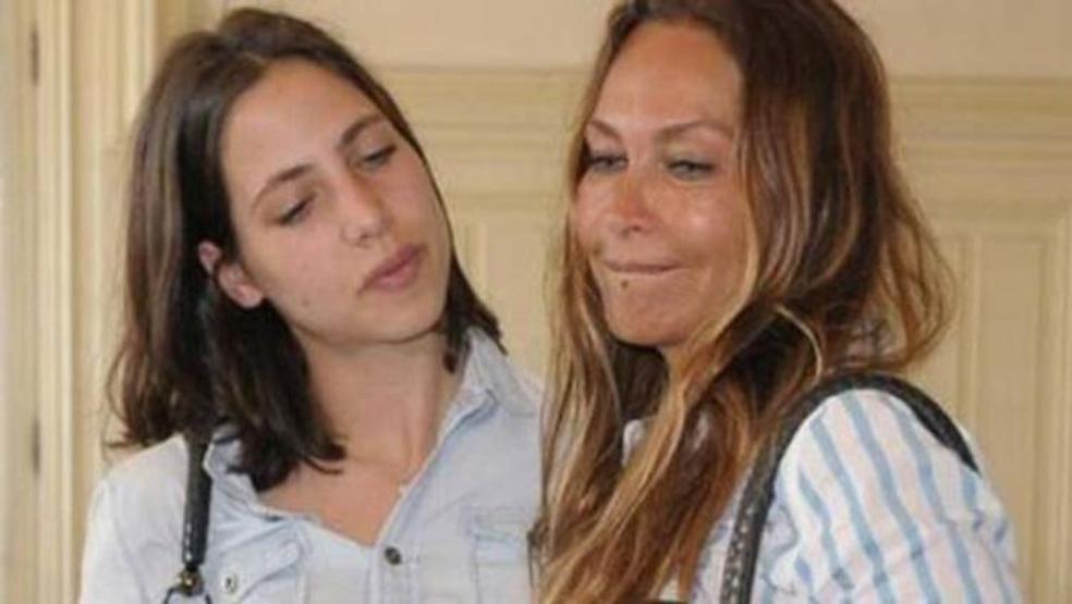 Hülya Avşardan Zehraya çocuk mesajı