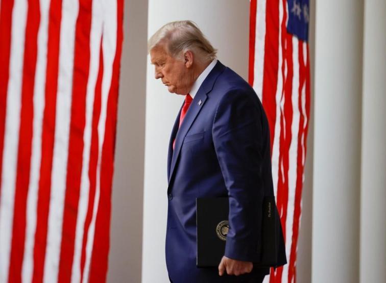 Trump çifti Beyaz Saray sonrası ne yapıyor Trumpa yakın isim açıkladı