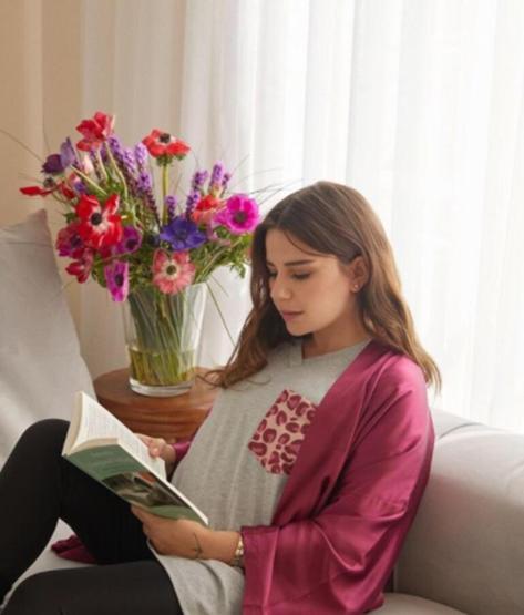 Merve Özbey birinci evlilik yıl dönümlerini kutladı