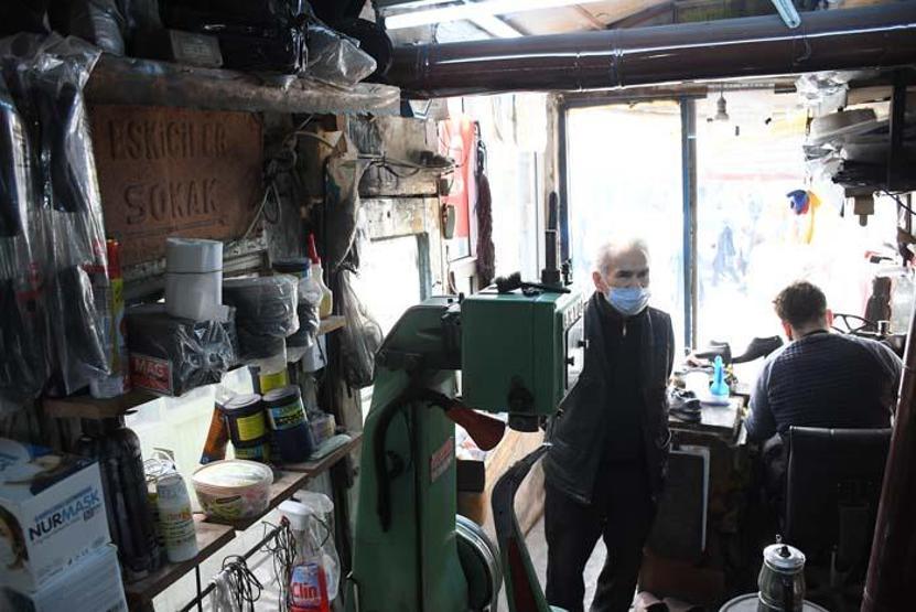 Dünyanın en dar çarşısı olarak biliniyor Çorumdaki 65 yıllık Dikiciler Arastası restore ediliyor