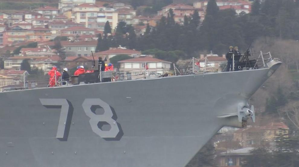 ABD savaş gemileri İstanbul Boğazından peş peşe geçti