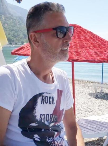 Seda Sayanın eniştesi trafik kazasında ağır yaralandı