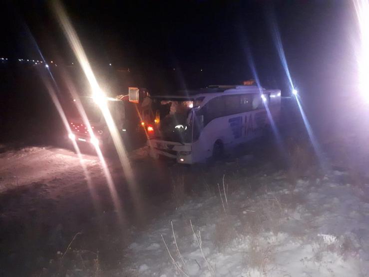 Konyada feci kaza Yolcu otobüsü şarampole devrildi: 5 ölü, 38 yaralı