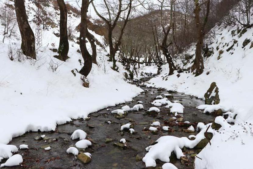 Beyaza bürünen Ganos Dağı görenleri hayran bırakıyor