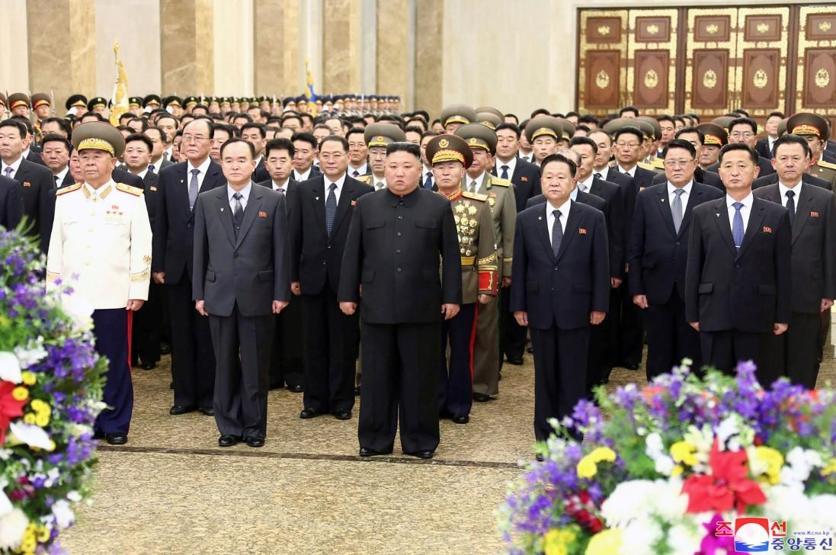 Kuzey Kore lideri Kim Jong-unun eşi 1 yıl sonra ilk kez görüldü