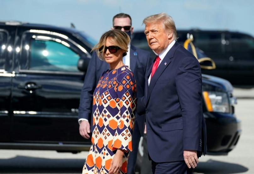 Trump çifti Beyaz Saray’dan ayrıldıktan sonra ilk kez görüntülendi