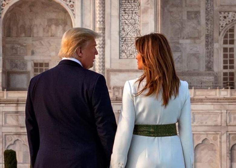 Trump çifti Beyaz Saray’dan ayrıldıktan sonra ilk kez görüntülendi