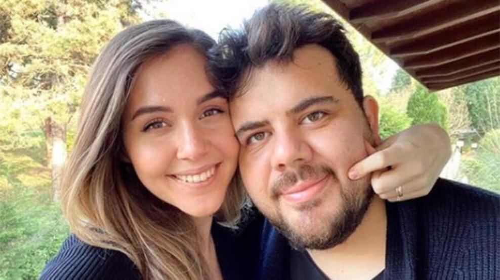 Eser Yenenler ile Berfu Yenenler nasıl tanıştı