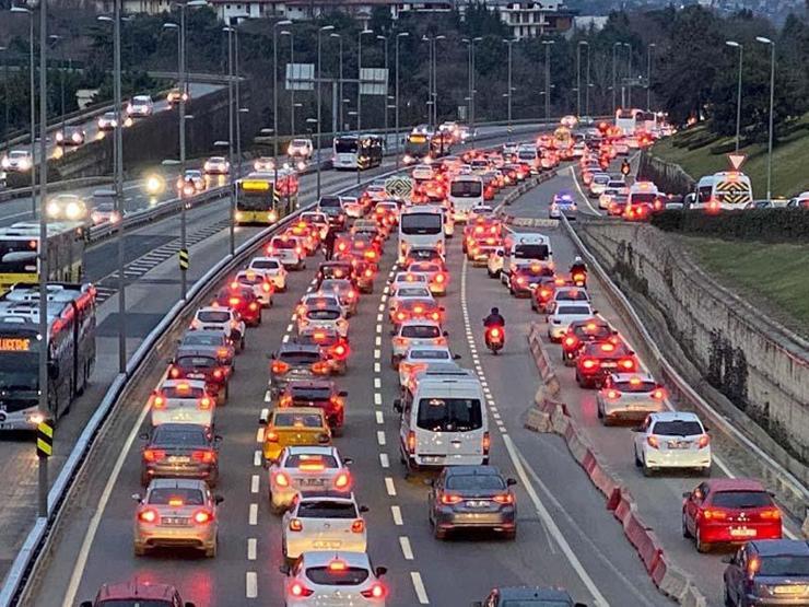 İstanbulun yavaşlayan trafiğinde kanser riski