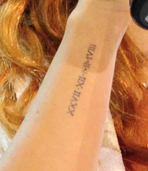 Hadise, Kaan Yıldırımın baş harfini dövme mi yaptırdı