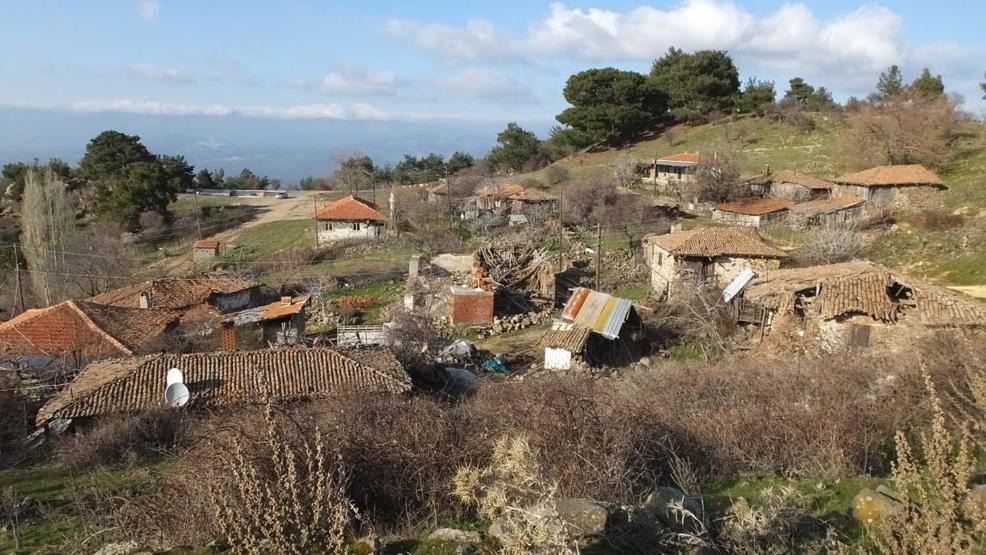 40 yıl önce 45 aile yaşıyordu Şimdilerde hayalet köye döndü