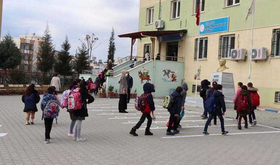 Okullarda yeni dönem başladı